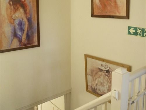 ホテル The Red House East バートン・オン・ザ・ウォーター エクステリア 写真